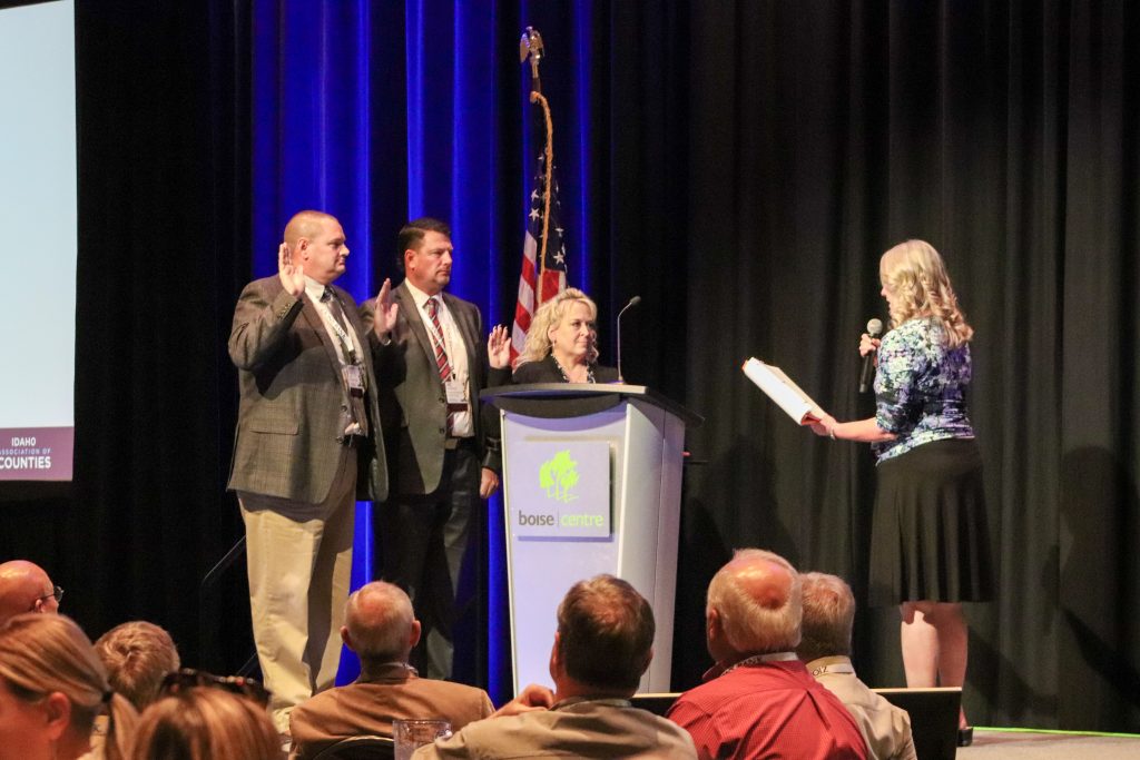 20222023 IAC Executive Board Members Sworn in at Annual Conference IAC